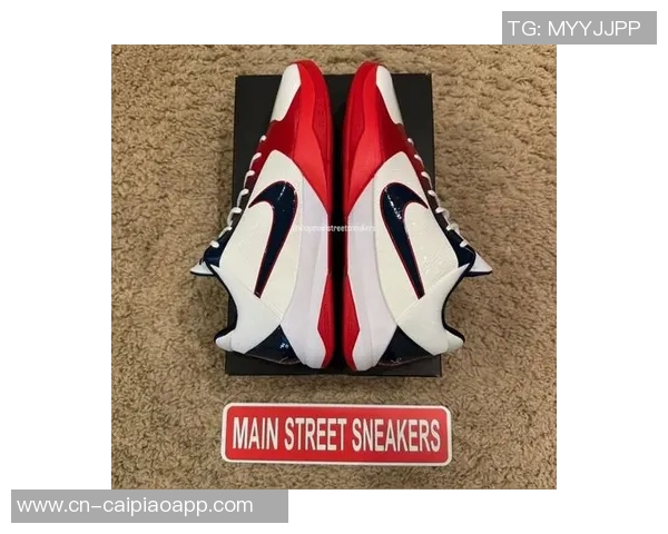 康涅狄格大学专属Kobe5PE配色亮相鞋舌独特哈士奇Logo设计引关注 康涅狄格大学专属Kobe5PE配色亮相鞋舌独特哈士奇Logo设计引关注