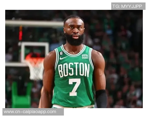 绿军背靠背挑战鹈鹕杰伦布朗状态回暖有望出战