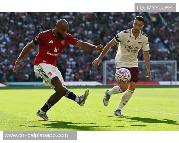 姆伯莫参与进球助力曼联战绩显著提升未参与时仅获一胜 姆伯莫参与进球助力曼联战绩显著提升未参与时仅获一胜