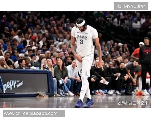 浓眉韧带损伤恢复期不明媒体人调侃谁敢冒险签下他 浓眉韧带损伤恢复期不明媒体人调侃谁敢冒险签下他