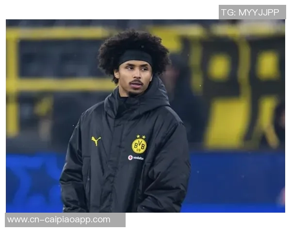 多特边锋阿德耶米渴望转会但面临主力位置丧失与缺乏实质报价困境 多特边锋阿德耶米渴望转会但面临主力位置丧失与缺乏实质报价困境